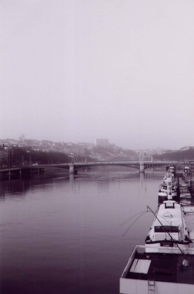 Péniches en bord de Saône